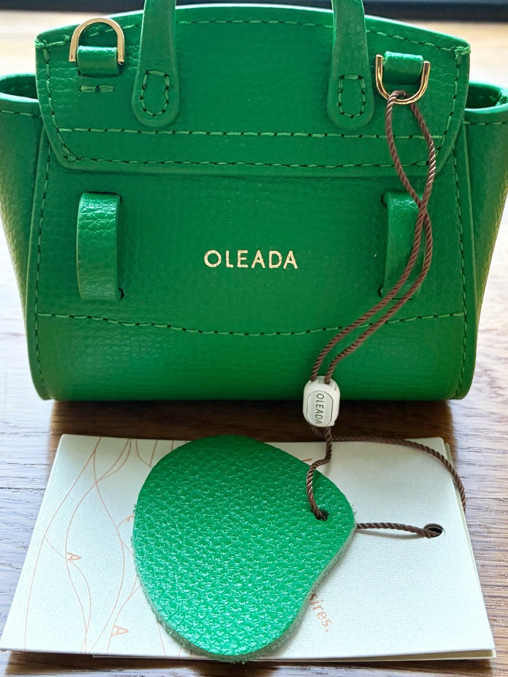 Oleada Miniature Purse Belt Purse or Charm Pebbled Leather Pistachio Green NWT - Picture 7 of 8